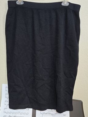 ST. JOHN Basics Santana Knit Skirt Black Minimalist Career Straight Size 14
